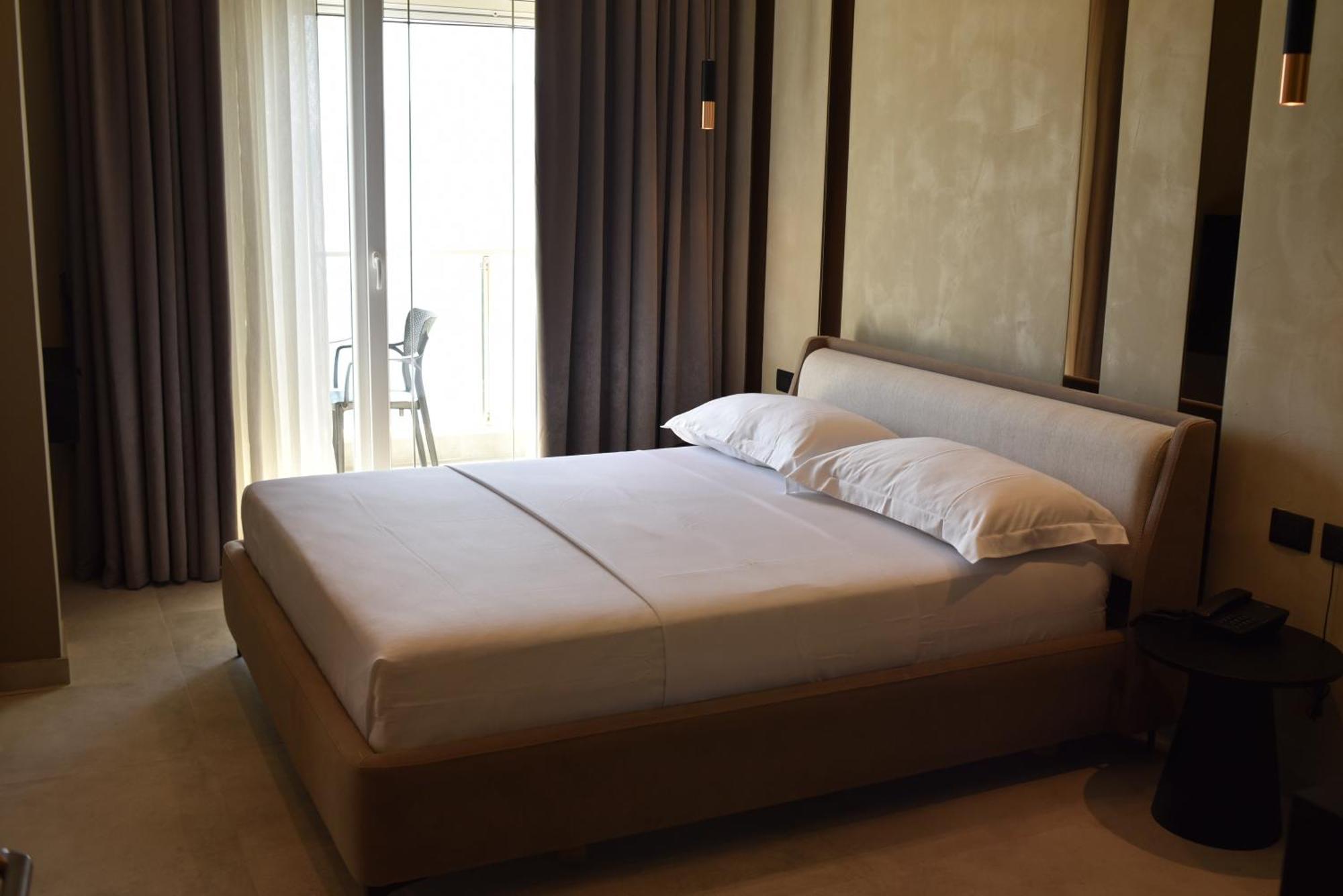 Nuna Hotel Radhime Ngoại thất bức ảnh