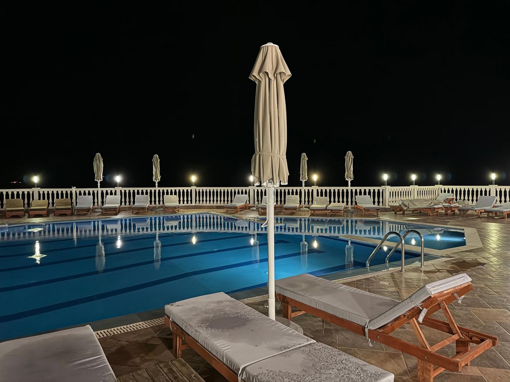 Nuna Hotel Radhime Ngoại thất bức ảnh
