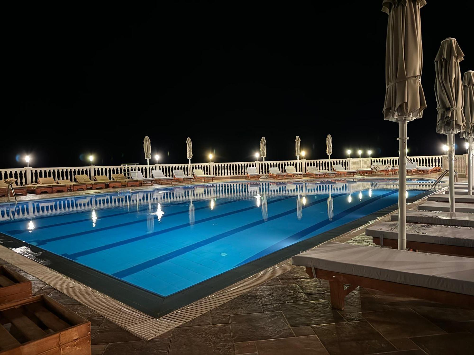 Nuna Hotel Radhime Ngoại thất bức ảnh