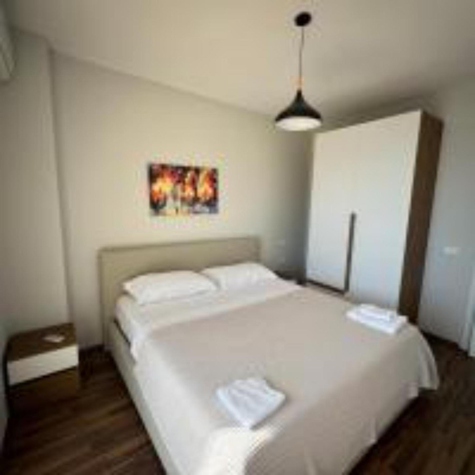 Nuna Hotel Radhime Ngoại thất bức ảnh